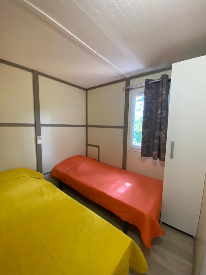 Les Chalets Des Iles Borgo  Bagian luar foto